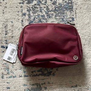 Lululemon Everywhere Belt Bag LARGE